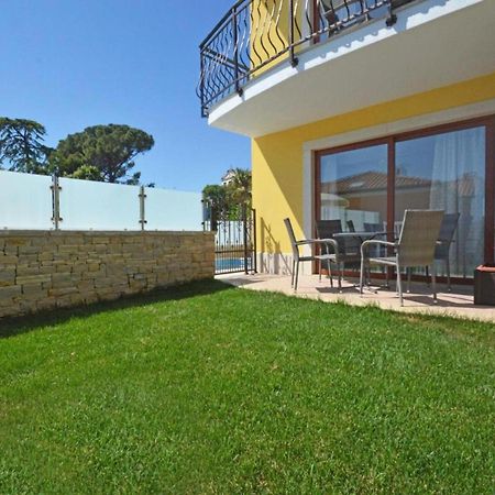 Elia Apartments Савудрия Екстериор снимка