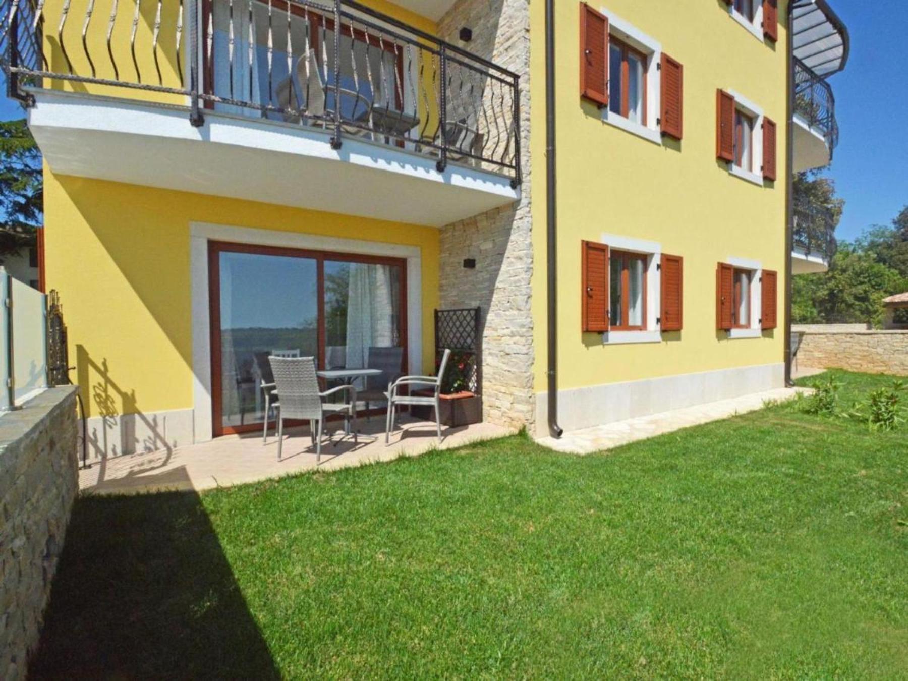 Elia Apartments Савудрия Екстериор снимка